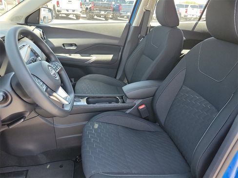 New 2024 Nissan Kicks SV image 19