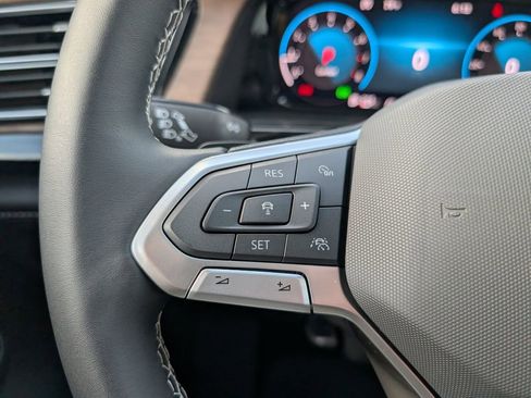 New 2026 Volkswagen Atlas SE image 16