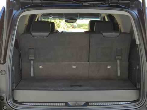 Used 2018 Chevrolet Tahoe LT w/ RST Edition image 31