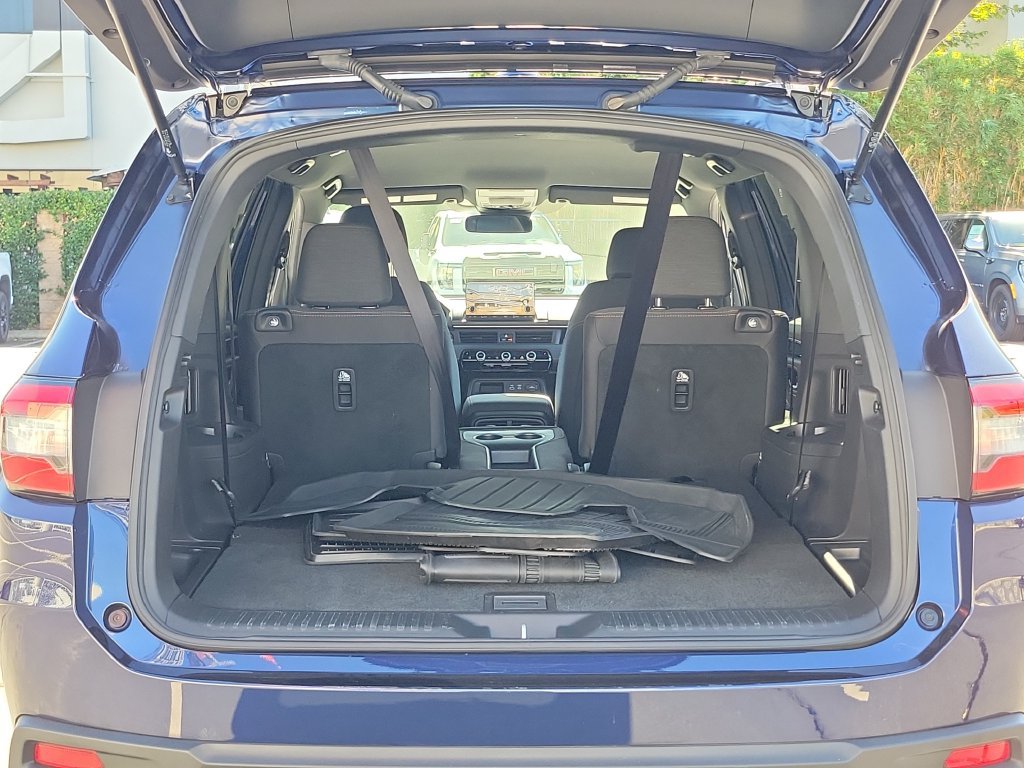 Certified 2024 Honda Pilot Sport image 10