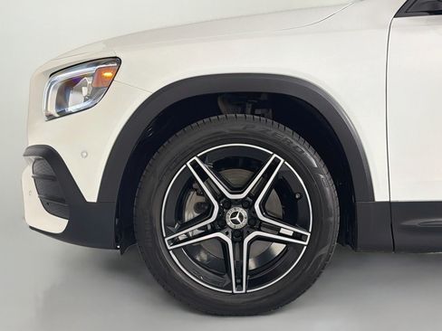 Certified 2023 Mercedes-Benz GLB 250 image 10