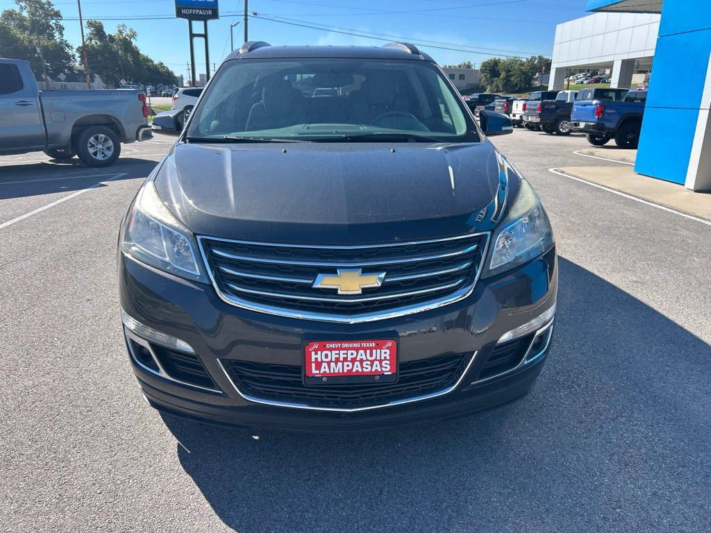 Used 2017 Chevrolet Traverse LT w/ Traveler's Package FWD image 3