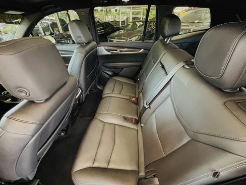 Used 2023 Cadillac XT6 Sport w/ Technology Package AWD/4WD image 34