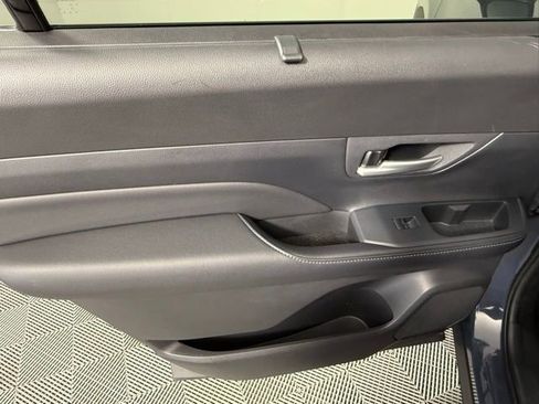 Used 2024 Toyota Grand Highlander XLE image 33