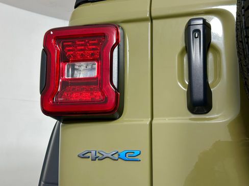 Used 2025 Jeep Wrangler Unlimited Sport S 4xe w/ Convenience Group image 31