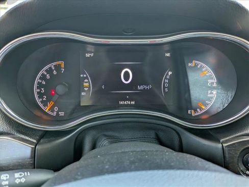 Used 2014 Jeep Grand Cherokee Limited image 11