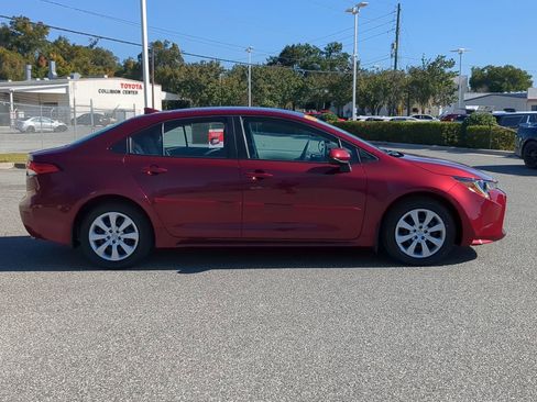 Used 2022 Toyota Corolla LE image 12