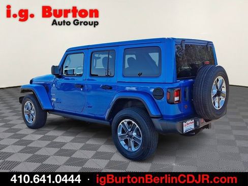 Used 2023 Jeep Wrangler Unlimited Sahara w/ Cold Weather Group AWD/4WD image 4