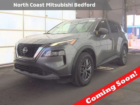 Used 2023 Nissan Rogue S image 1