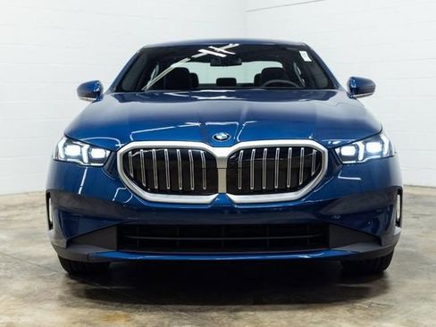 Certified 2026 BMW 530i xDrive AWD/4WD image 8