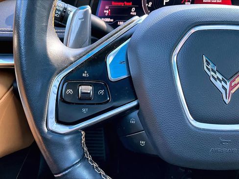 Used 2020 Chevrolet Corvette Stingray Preferred Cpe w/ 2LT Preferred Equipment Group image 19