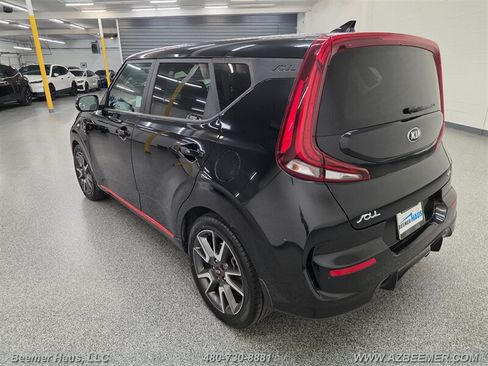 Used 2021 Kia Soul Turbo FWD image 6