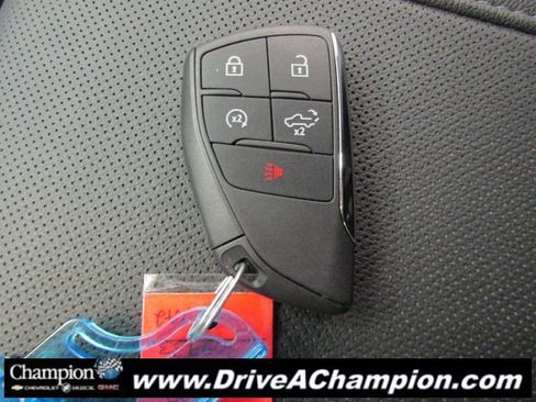 Certified 2025 Chevrolet Silverado 1500 LTZ image 12