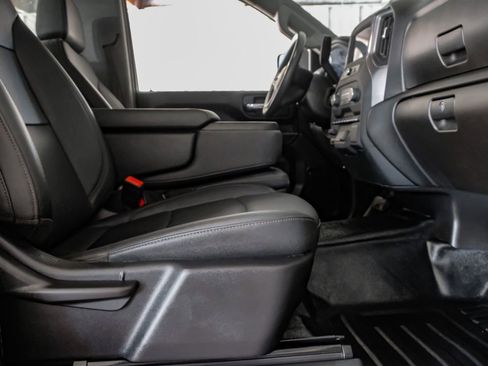 Used 2025 Chevrolet Silverado 3500 W/T AWD/4WD image 30