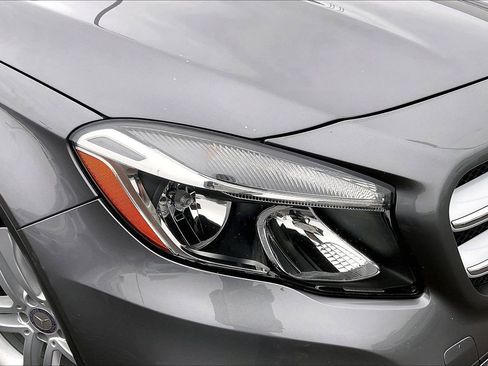 Used 2017 Mercedes-Benz GLA 250 4MATIC image 23