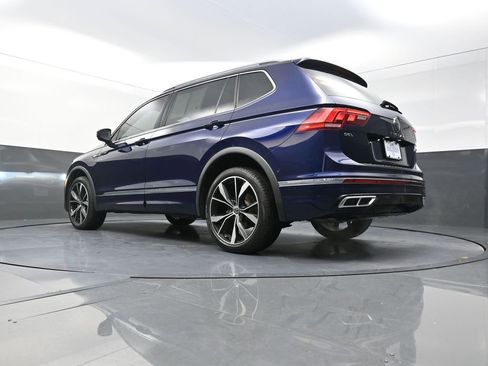 Used 2023 Volkswagen Tiguan SEL R-Line image 28