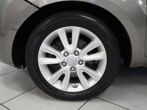 Used 2013 Kia Soul FWD image 15