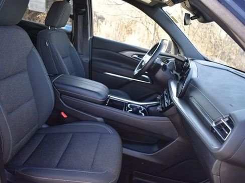 Used 2024 Chevrolet Traverse LS image 13