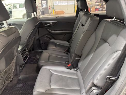 Used 2020 Audi Q7 3.0T Prestige w/ Prestige Package image 27