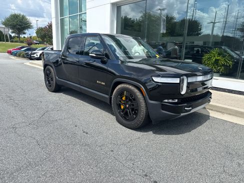 Used 2023 Rivian R1T Adventure AWD/4WD image 2