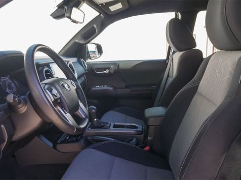 Used 2023 Toyota Tacoma TRD Sport image 17