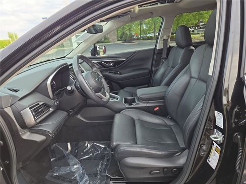 Used 2023 Subaru Outback Touring AWD/4WD image 18