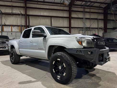 Used 2011 Toyota Tacoma PreRunner w/ TRD Sport Pkg image 1