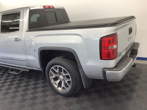 Used 2014 GMC Sierra 1500 SLT w/ All-Terrain Package AWD/4WD image 3