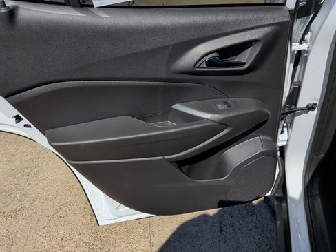 New 2026 Chevrolet Trax LS w/ LS Convenience Package image 29