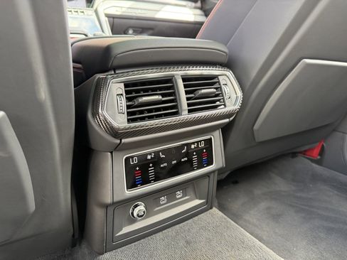 Used 2023 Lamborghini Urus S image 29