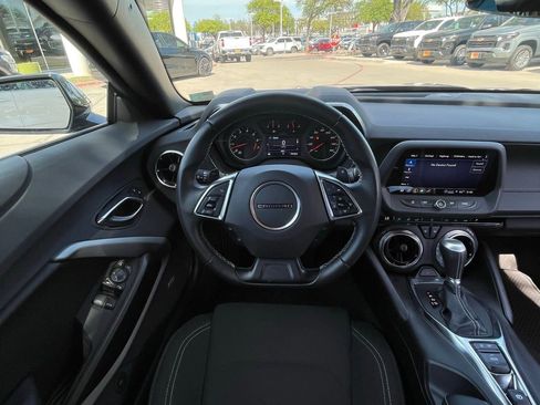 Used 2023 Chevrolet Camaro LT w/ Technology Package image 11