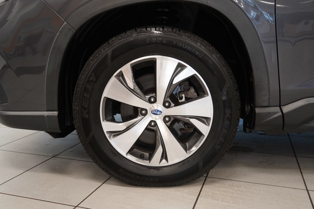 Used 2020 Subaru Ascent Premium w/ Convenience Package AWD/4WD image 17