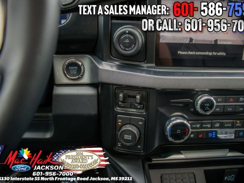 Used 2026 Ford F250 Platinum w/ FX4 Off-Road Package AWD/4WD image 19
