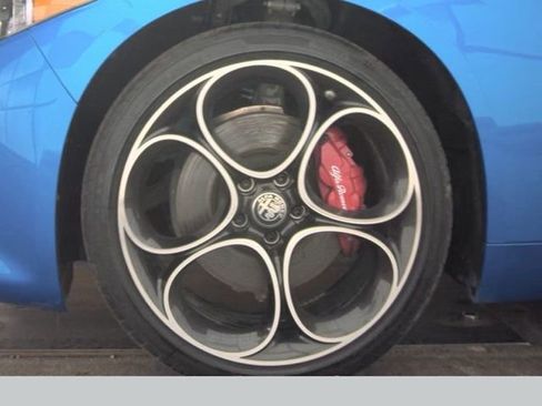 Used 2024 Alfa Romeo Giulia Veloce image 18