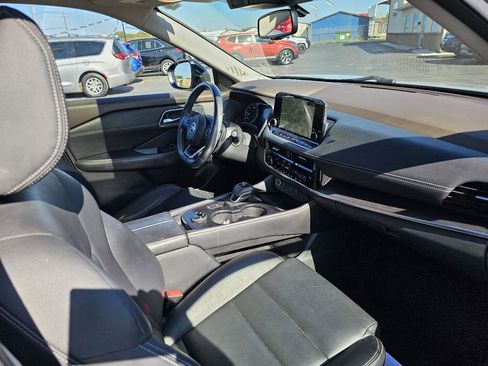 Used 2021 Nissan Rogue SL w/ Premium Package image 25