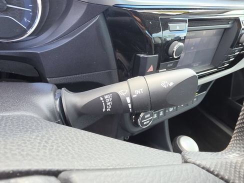 Used 2016 Toyota Corolla LE FWD image 21