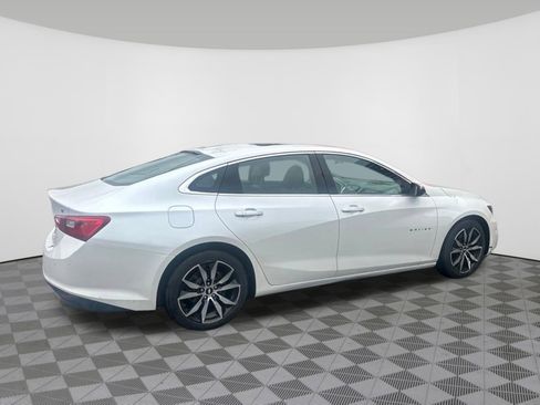 Used 2016 Chevrolet Malibu LT w/ Leather Package FWD image 7