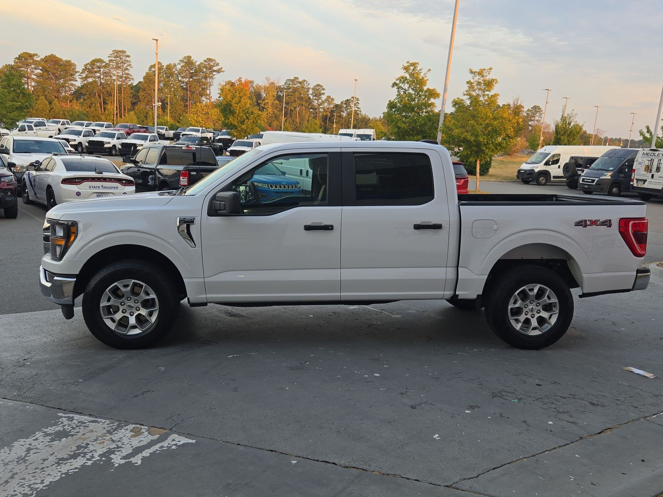 Used 2023 Ford F150 XLT AWD/4WD image 4