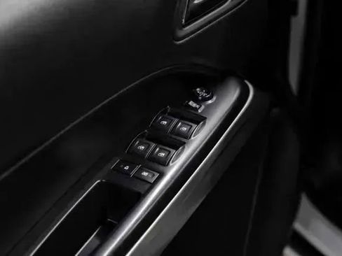 Used 2022 Chevrolet Colorado LT w/ LT Convenience Package image 49