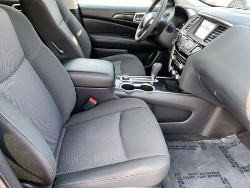 Used 2020 Nissan Pathfinder S AWD/4WD image 20
