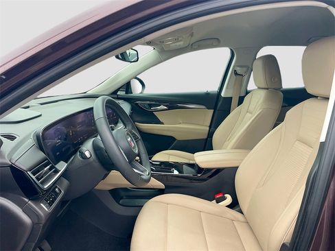 Used 2025 Buick Envision Preferred image 11