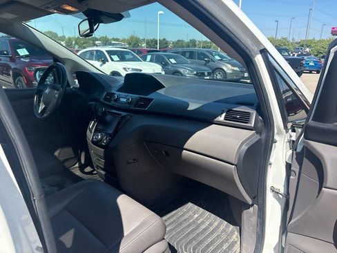Used 2017 Honda Odyssey EX-L image 27
