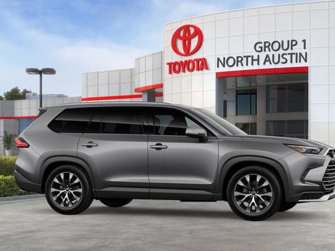 New 2026 Toyota Grand Highlander AWD Hybrid image 13