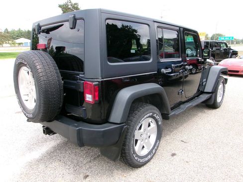 Used 2011 Jeep Wrangler Unlimited Sport AWD/4WD image 3