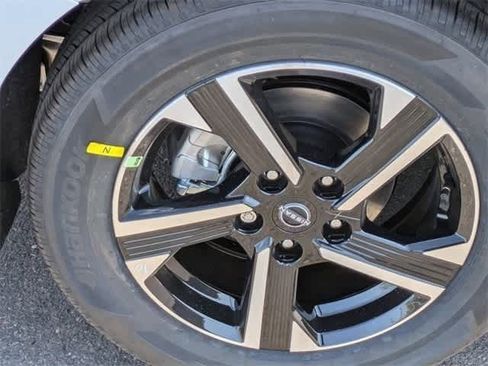 New 2025 Nissan Sentra SV image 10