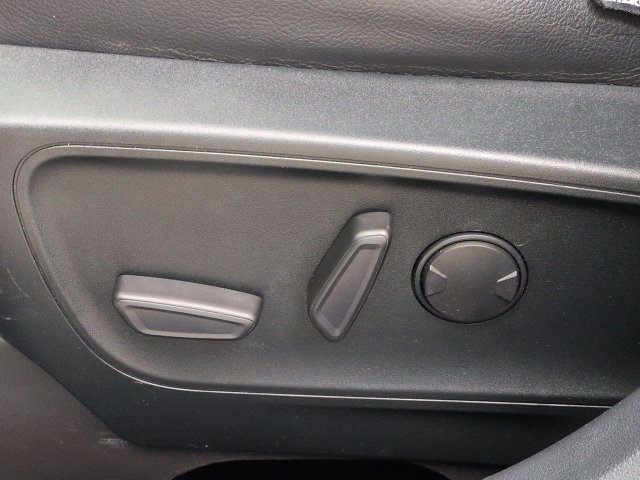 Certified 2022 Ford Escape SE w/ SE Sport Appearance Package FWD image 21
