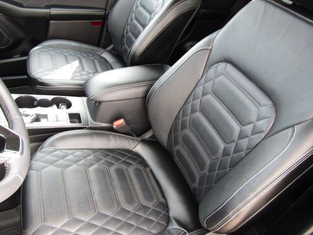 Used 2024 Ford Escape Platinum w/ Premium Technology Package AWD/4WD image 20