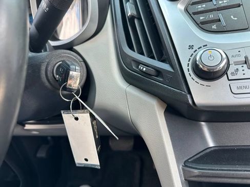 Used 2017 Chevrolet Equinox Premier w/ Enhanced Convenience Package FWD image 14