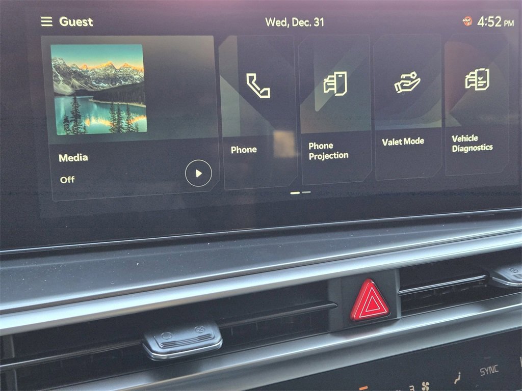 New 2026 Kia Sorento S w/ S Panoramic Sunroof Package FWD image 3