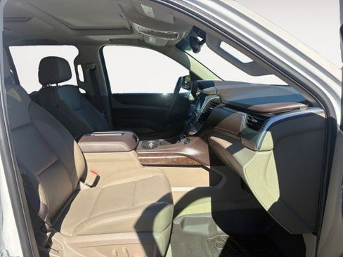 Used 2017 Chevrolet Tahoe LT image 10